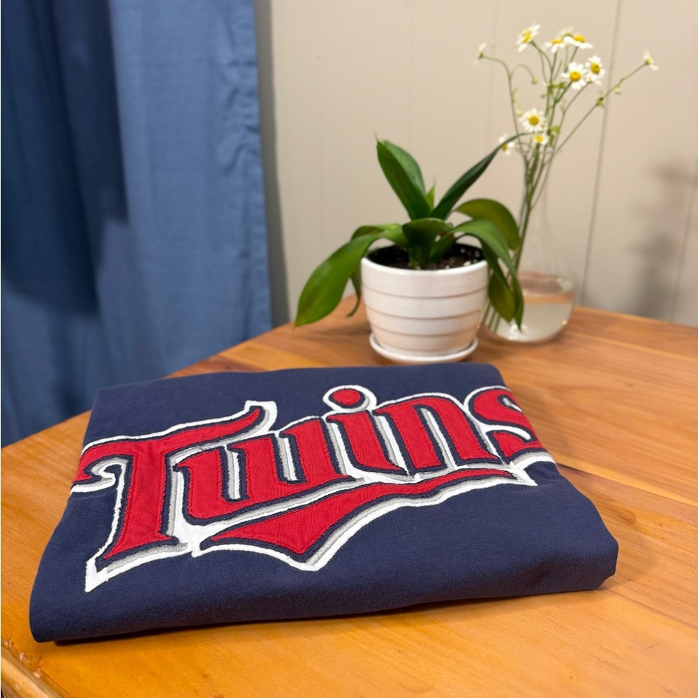 ’47 Brand Minnesota Twins Embroidered Logo Tee
